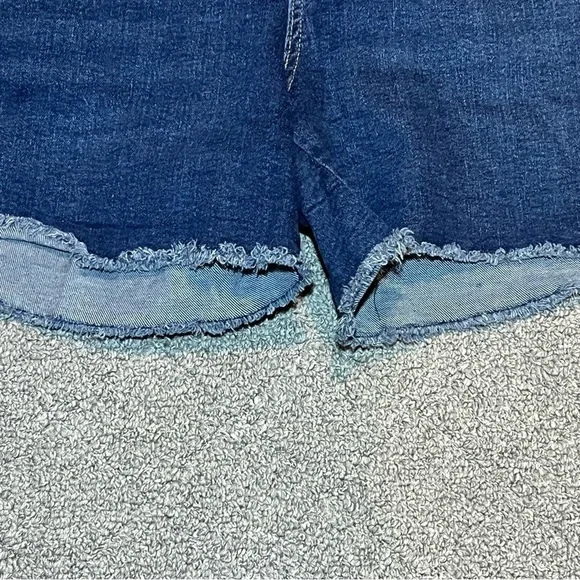 Levi’s Signature Heritage High Rise Denim Shorts Womens Size 35 Blue Raw Hem - Picture 5 of 7